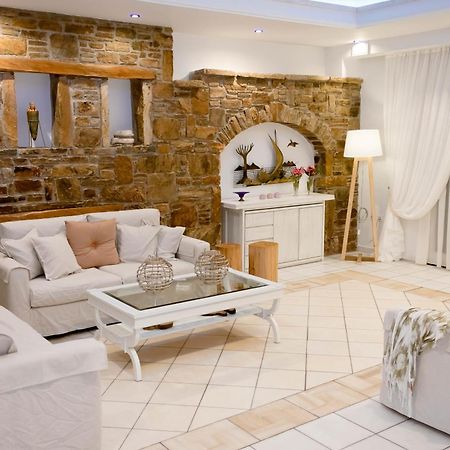 Montana Villa Sztelída Kültér fotó